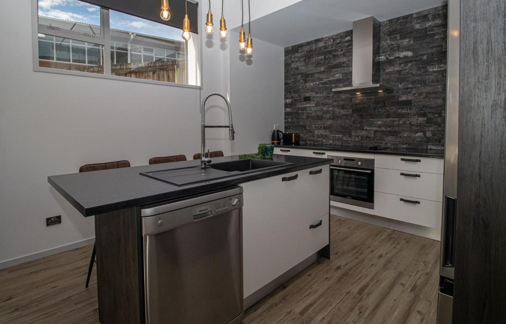 City Living Unit 3 - 5 Min Stroll To Cbd New Plymouth Esterno foto